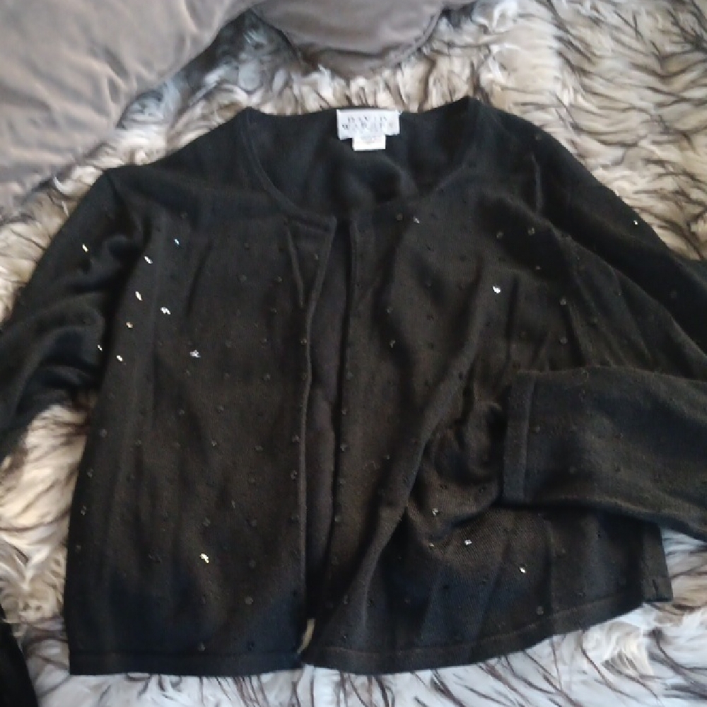 Elegant  VINTAGE Black Sweater with Sequins